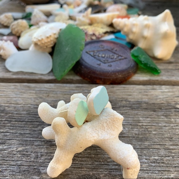 *SOLD*Sea foam sea tumbled tile stud earrings - Picture 2 of 6